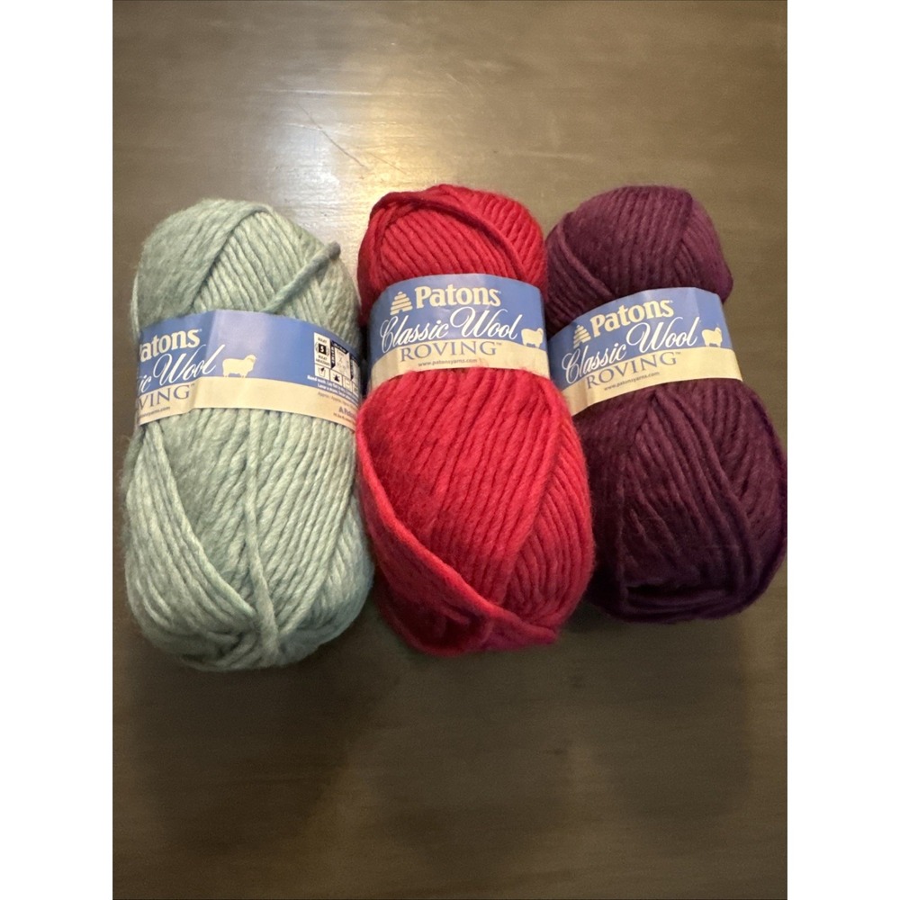 Patons Classic Wool Roving Yarn Low Tide Cherry Plum Bulky 100% Wool 120 Yards